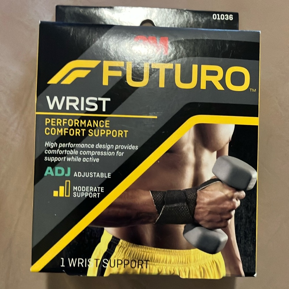 Futuro Black Wrist Support